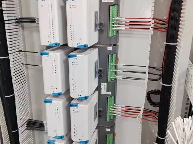 Multi-brand PLC Control Cabinet (2)