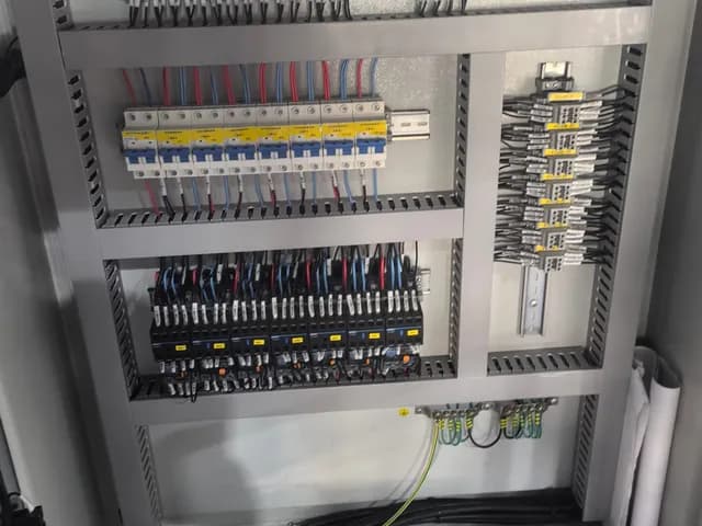 HV/LV Switchgear & Power Distribution Cabinet (2)