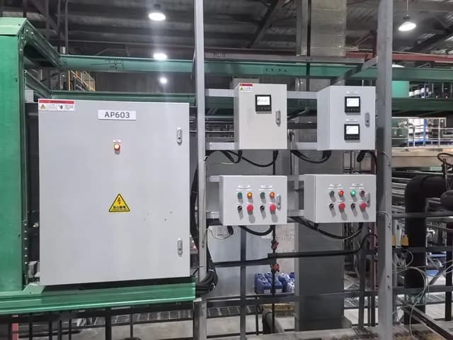 Instrument Enclosure / Operator & Valve Control Box (3)