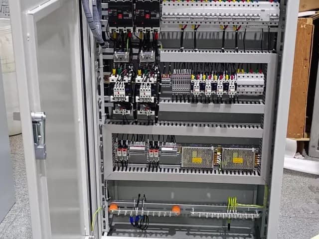 HV/LV Switchgear & Power Distribution Cabinet (4)