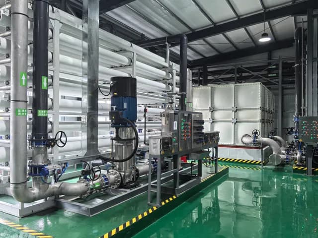 Completed reverse-osmosis system with pressure vessels and pumps
