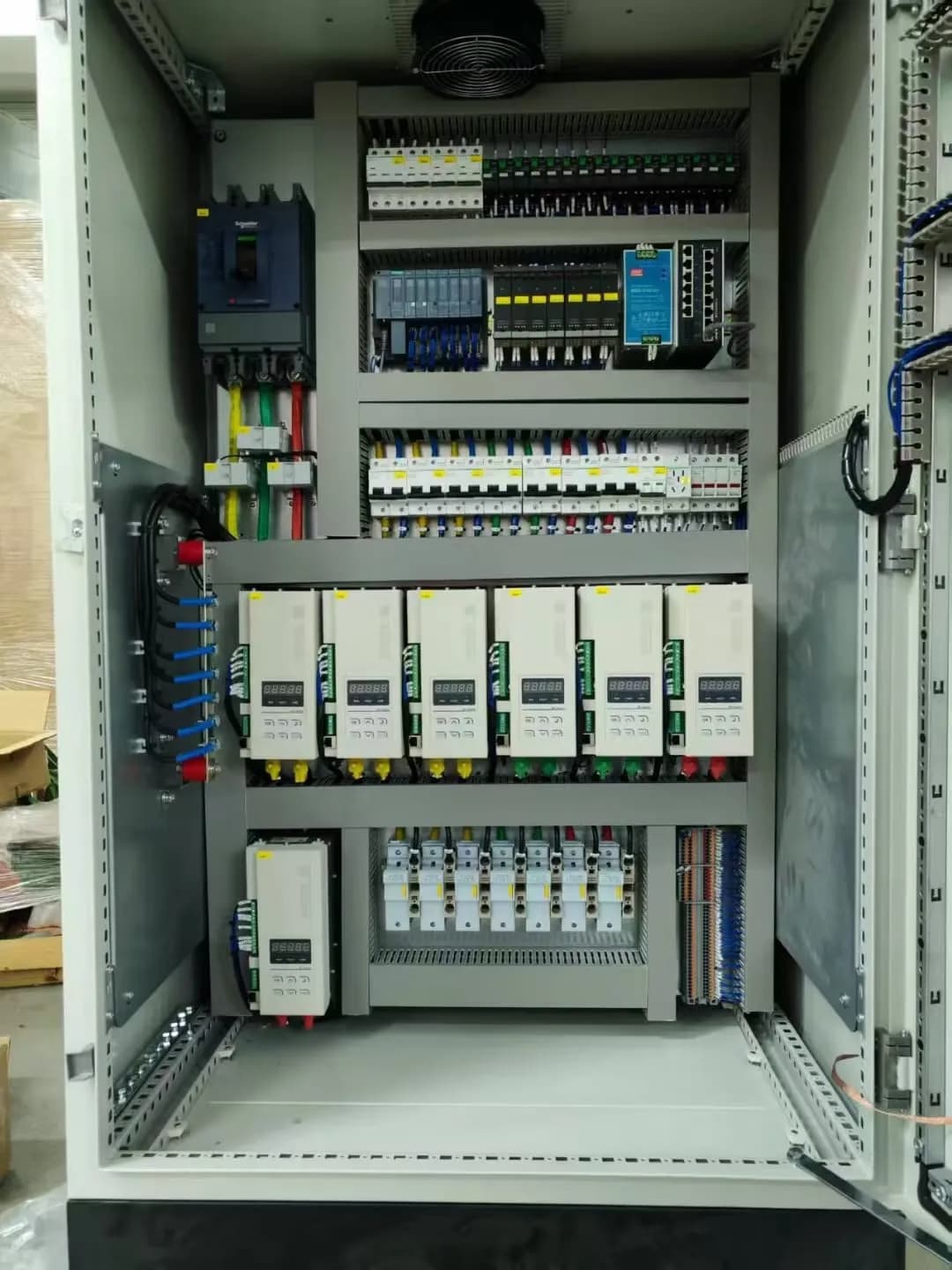 Siemens ET200SP / S7-1500 PLC Cabinet (1)